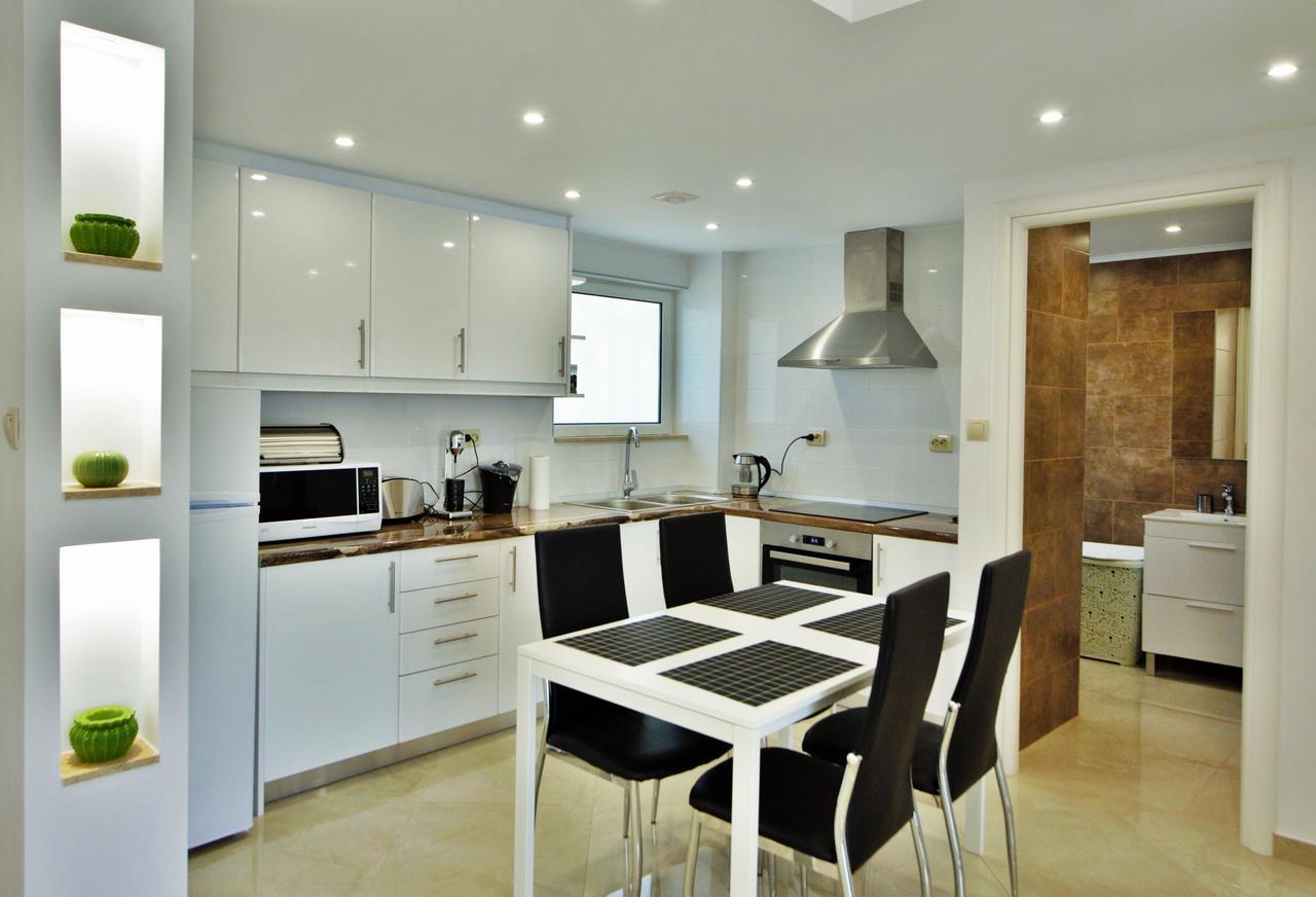 Athena Apartment Artemida  Exterior photo